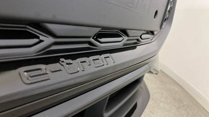 Audi Q6 315kW Quattro 100kWh Black Edition 5dr Auto Electric Estate - Image 40